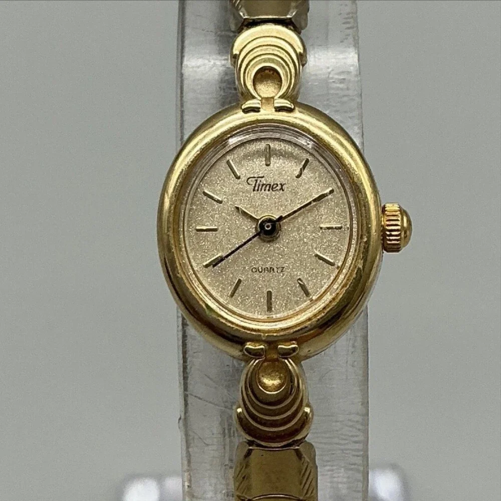 Vintage Timex Womens Watch 17mm Champagne Dial Gold Tone Expansion New Battery